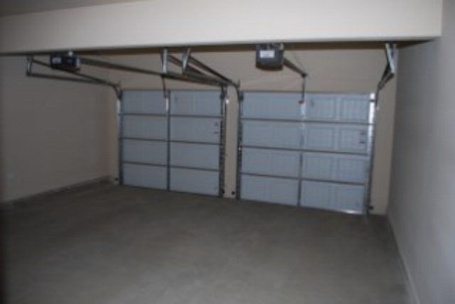 2nd image of 4026 Lakewood Dr