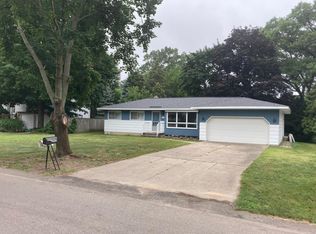 3445 Balsam Ave NE, Grand Rapids, MI 49525