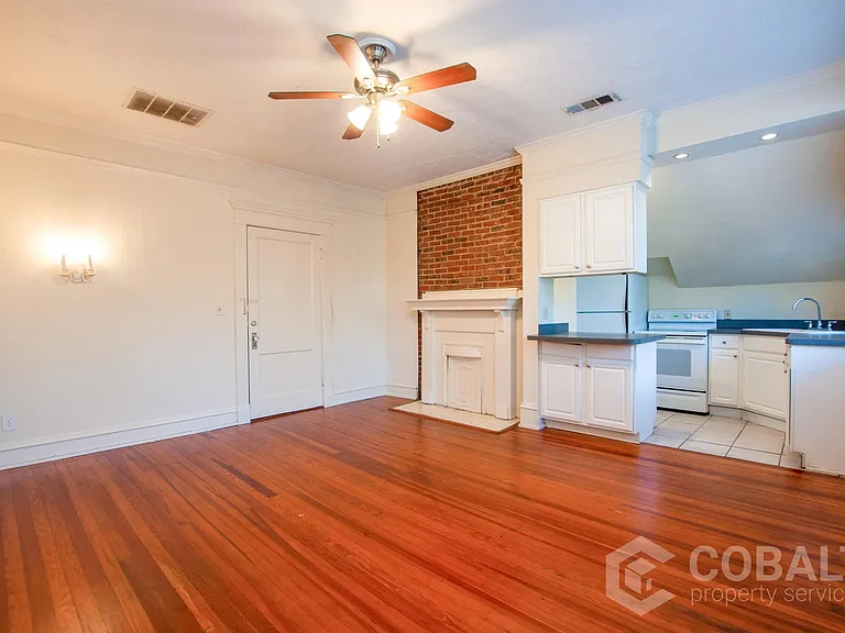867 Rosedale Rd NE #6 — Photo 2