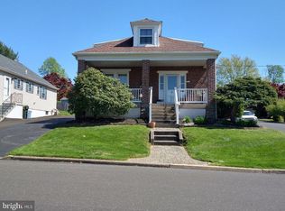 103 Gilpin Rd, Willow Grove, PA 19090