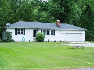 48712 Russia Rd, Amherst, OH 44001