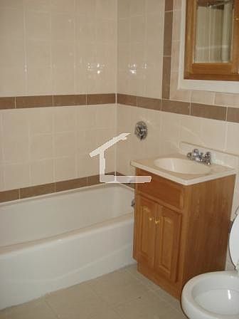 2nd image of 136 Hemenway St APT 032
