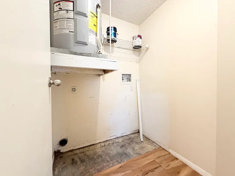 129 Camphor Cir #F — Photo 19