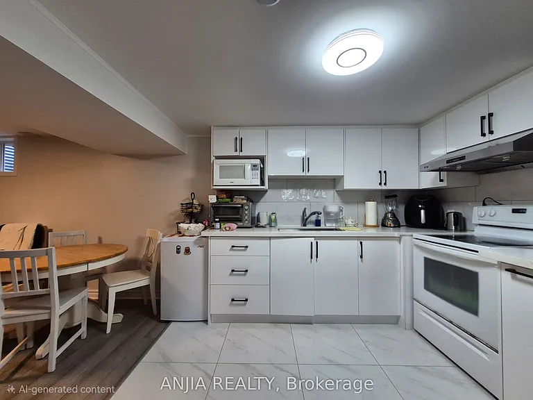 132 Heatherside Dr #BASEMENT — Photo 7