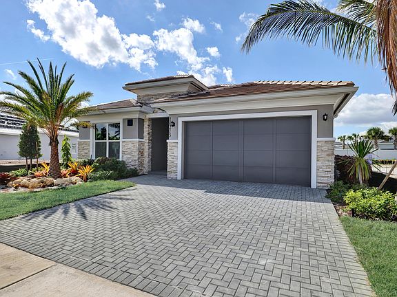 3rd image of 10215 Timber Creek Way