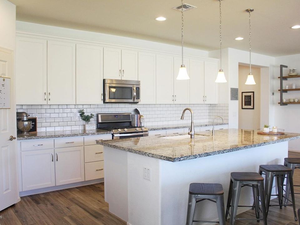 1st image of 22535 E Tierra Grande