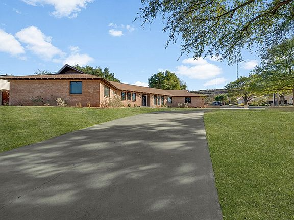 2nd image of 700 Highland Dr