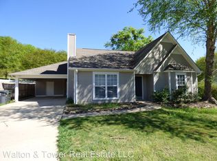 172 Brookhollow Dr, Pelham, AL 35124