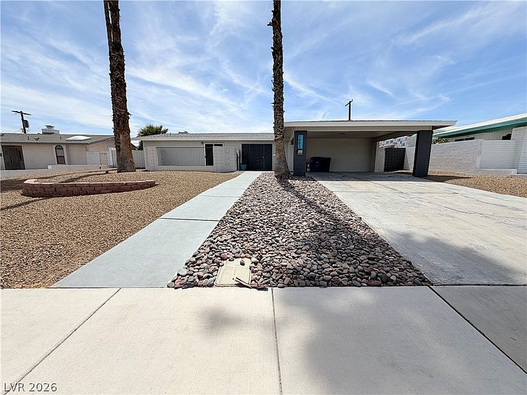 1483 Pawnee Dr, Las Vegas, NV