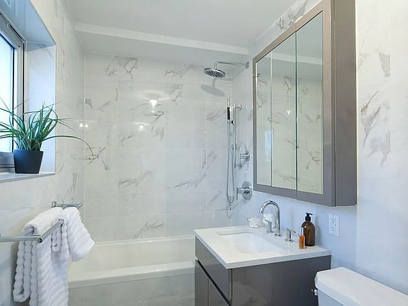 4th image of 224 Wythe Ave APT 68A