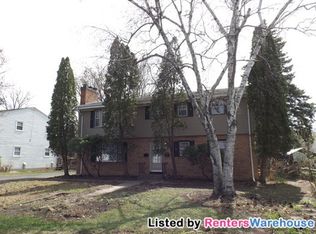 515 74th St W, Richfield, MN 55423