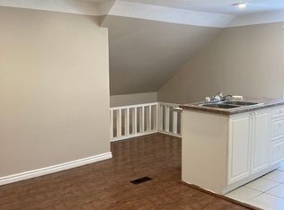 317 McKay Ave UNIT 2, Windsor, ON N9B 1Z5