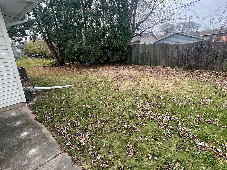 2409 N Eugene St — Photo 15