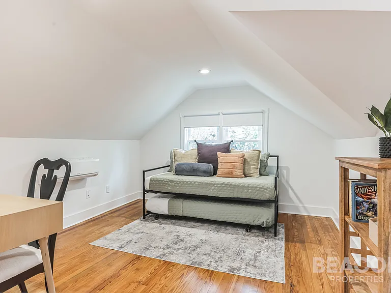 2113 Plaza Dr — Photo 20