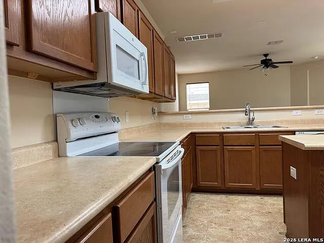 4526 Darien Vis — Photo 9
