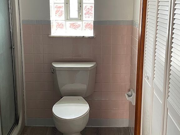 4th image of 114 Highland Ave #114