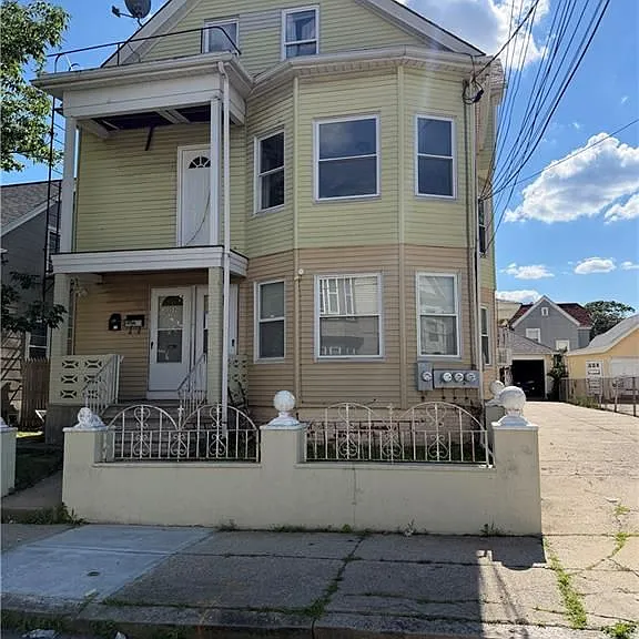 53 French St — Photo 1