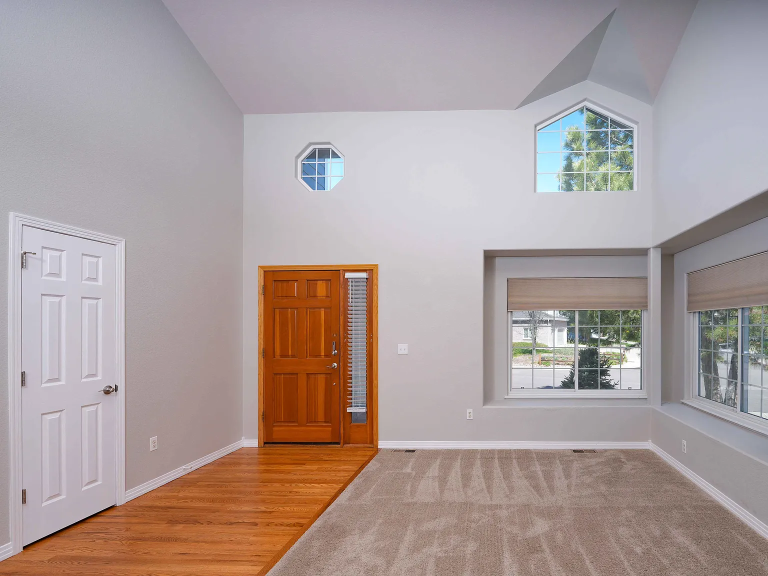 4 bed, 2170 sqft, $3,700 — Photo 4