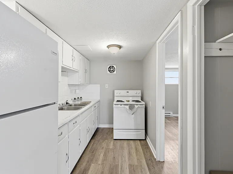 Fay Street Apartments — Photo 24