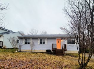 5425 Saunders St, Brighton, MI 48116
