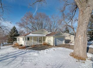 209 Beech St, Chaska, MN 55318