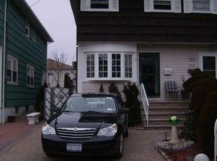 305 Rudyard St, Staten Island, NY 10306