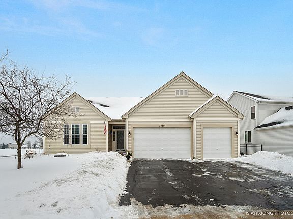2nd image of 24301 Hemlock Dr