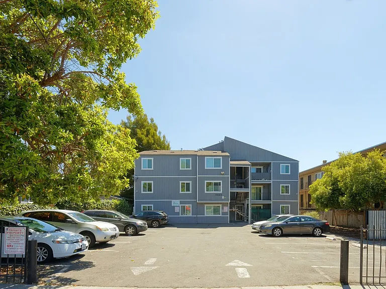 3024 Fruitvale Ave — Photo 4