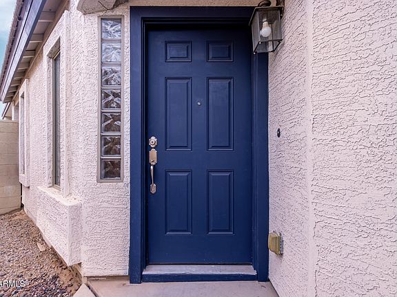 3rd image of 35629 N MIRANDESA Drive