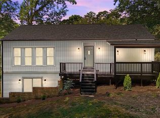 6941 Maynard Rd, Summerfield, NC 27358