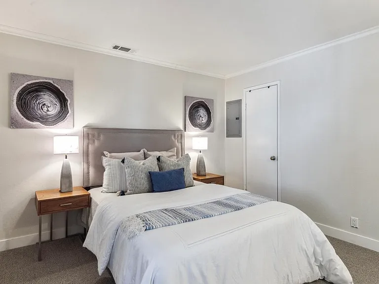 2724 Oak Rd #119 — Photo 3