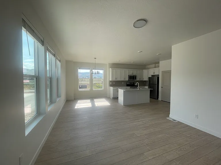 2071 Elk Vista Dr — Photo 7