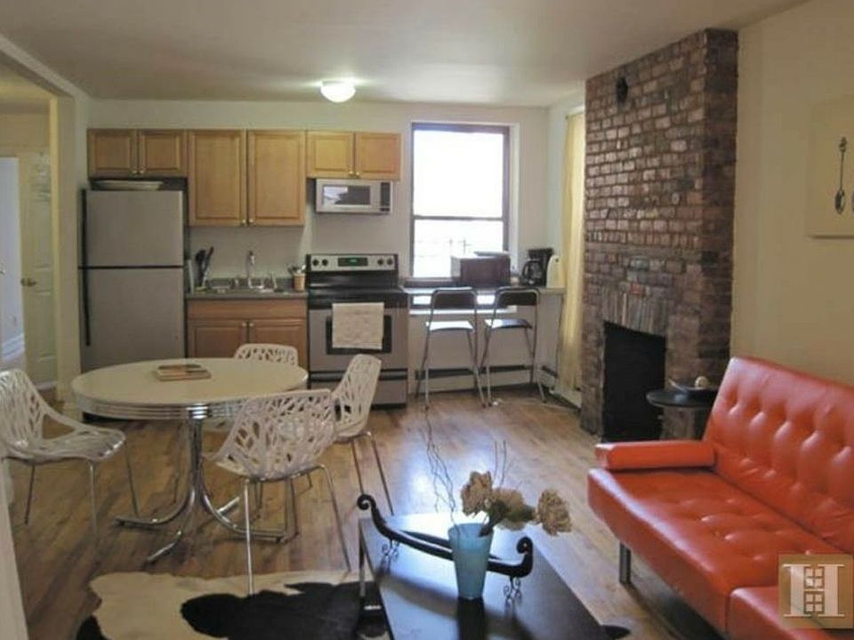 1st image of 65 Avenue D APT 3