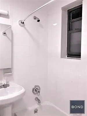 Rented by Bond New York | media 6