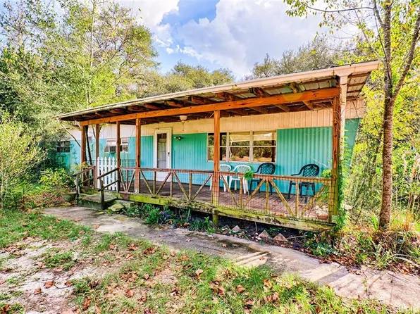 185 Lakeview Dr, Melrose, FL 32666