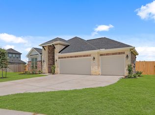 11607 Champions Frst, Mont Belvieu, TX 77535