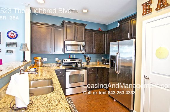 5th image of 1529 Thoroughbred Blvd