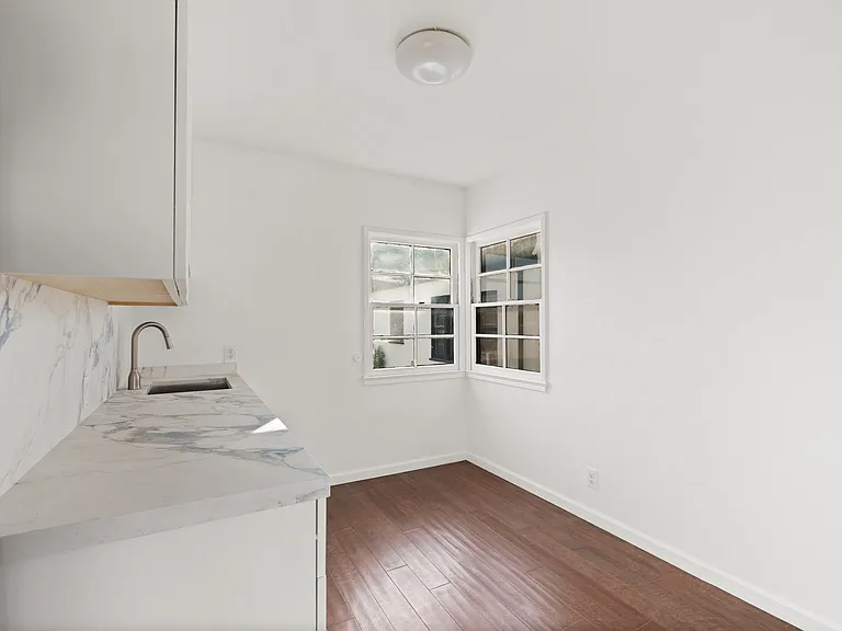 4634 Clarissa Ave #4634 — Photo 7