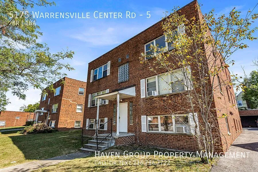 5175 Warrensville Center Rd | Unit 5, Maple Heights, OH 44137- Spacious 2-bed 1-bath apartment! — Photo 2