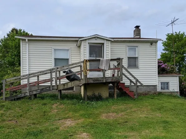 1066 Kerner Rd, Brookville, PA 15825