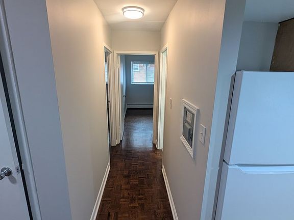 4th image of 1621 Asmann Ave #6