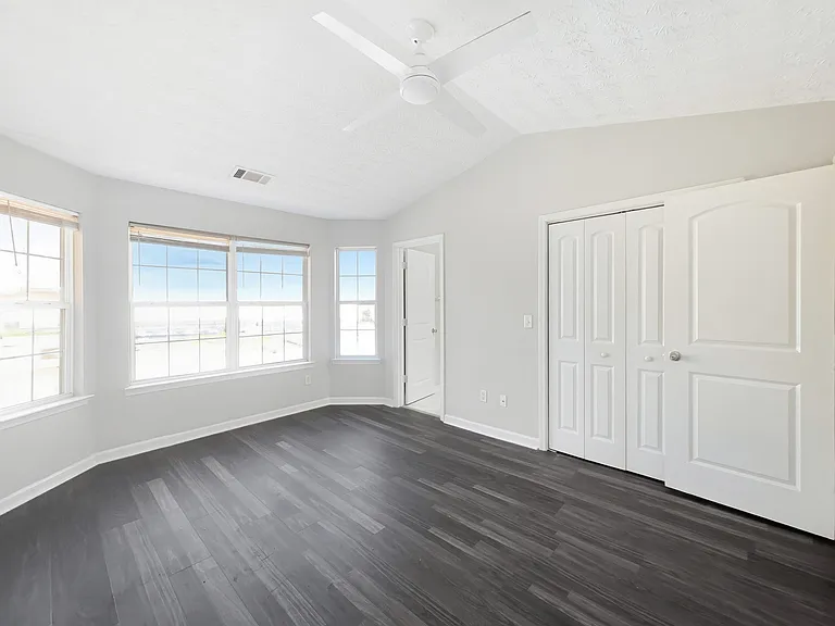 5539 Pineridge Ct — Photo 17