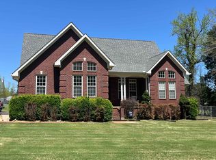 135 Betsy Dr, Savannah, TN 38372