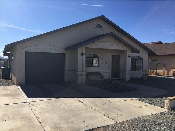 3rd image of 2260 E McVicar Ave