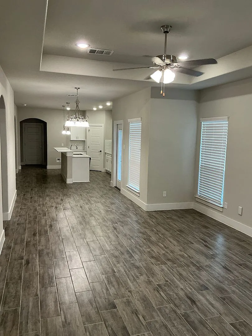 3/2/2 + Affordable + Pets Welcome — Photo 3