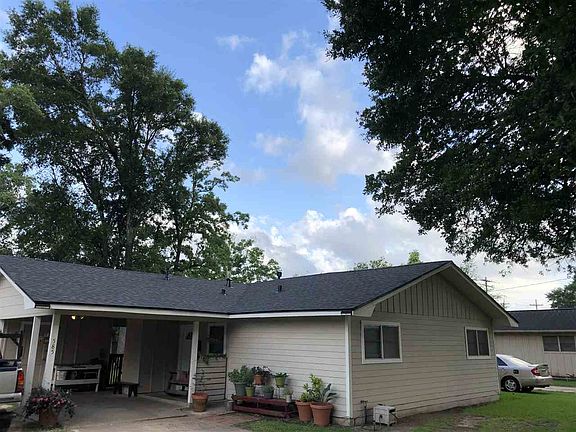 2nd image of 585 Eveningview Ln