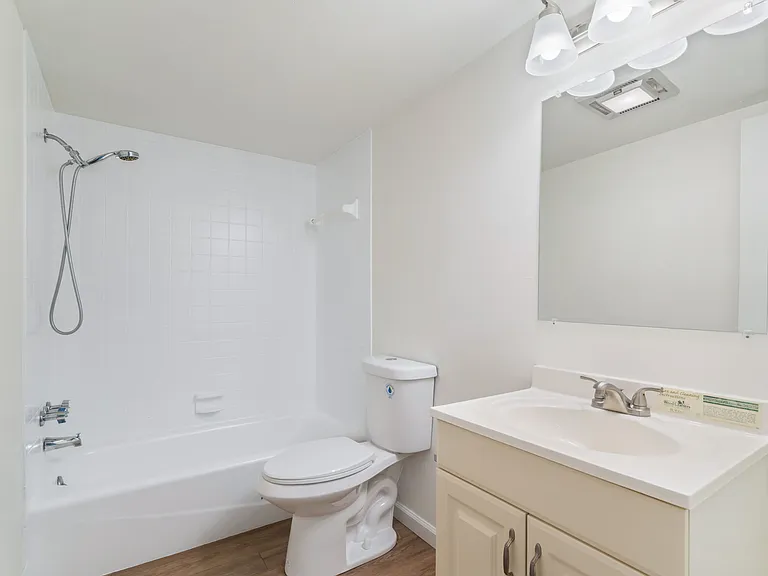3014 Rennoc Rd #H — Photo 11