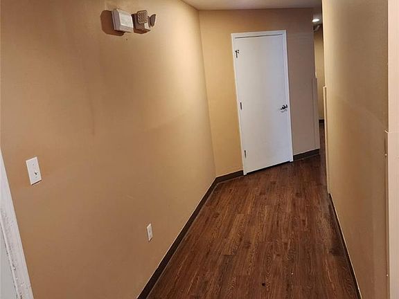 3rd image of 3622 Groom Rd