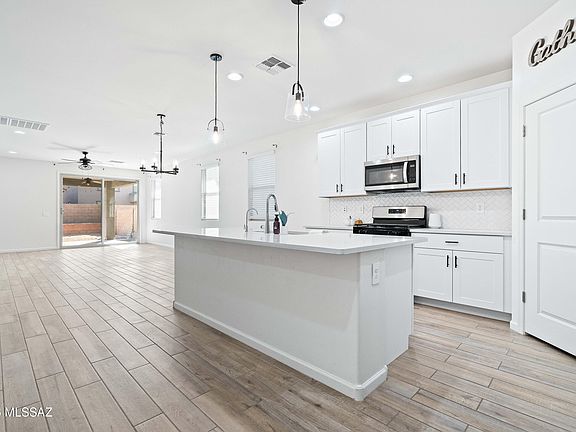 3rd image of 12486 N Reeves Pl