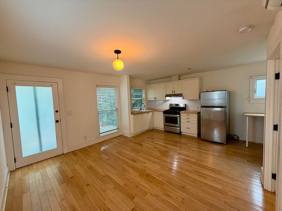 living - kitchen
